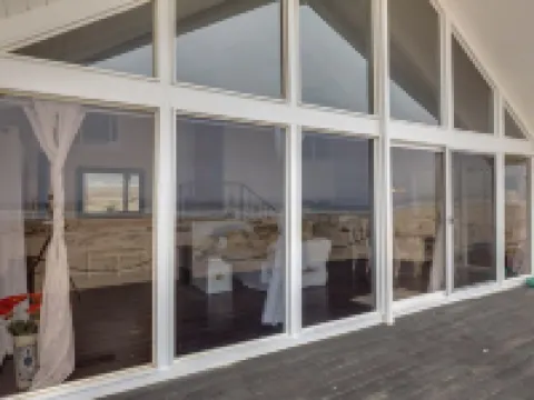 Happy Clam Casa Oceanfront Beach House w/Private GuestHouse