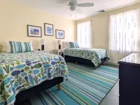 The Nest at Pigeon Cove: Modern farmhouse with all the comforts of home! Hotel a Rockport