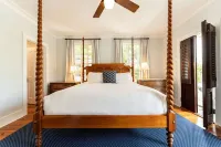 The Gideon Lowe House - Old Town Key West