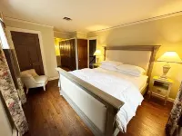 Spacious 5Br Home! Walk to ND & Downtown! Sleeps 10+