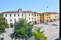- Piazza Arnolfo 1932-