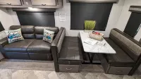 Cozy RV with 1 King bedroom, WiFi & AC in Pleasant Acworth