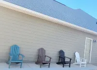 5-Min Walk to Beach! Mother in Law Suite Included* Steps to Pool & Pets Friendly - Gym