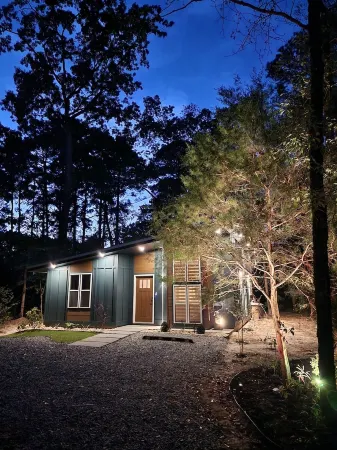 New, unique custom-built cottage, between Savannah and Tybee Island.