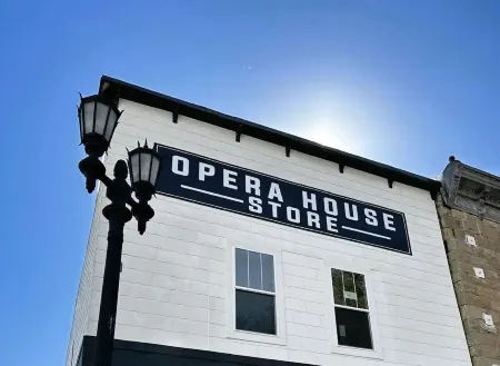 Opera House Suites 3