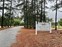 “The Cradle Cottage", 3 bed-2 bath, renovated condo a short walk to Pinehurst CC