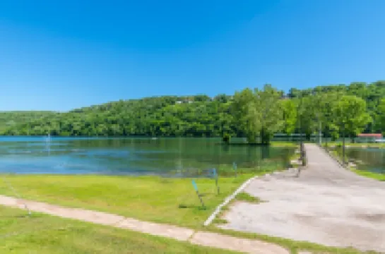 Honey Hive in Rockaway Beach