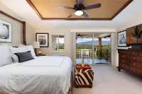 Sophisticated freshly remodeled two story Golf Villa w/Private Beach Club Hotels in Hawaii County