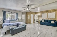 🌴14 GUESTS/FULL KITCHEN/BACKYARD/5 ROOMS Hotels near Speedway