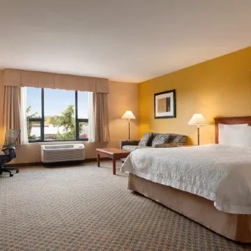 Hampton Inn & Suites by Hilton Langley-Surrey