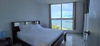 Ocean View Private Room – Balcony, Pool, Rooftop & Gym – Next to Hilton Panama
