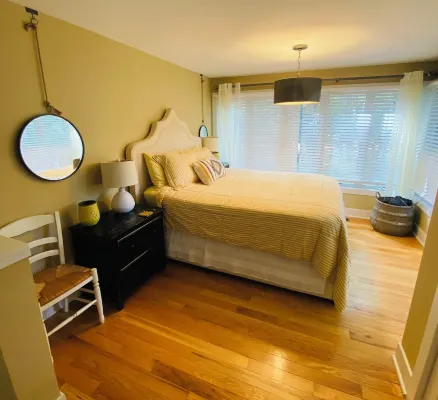 Hilltop Cove- Charming 2 bed/2 bath in Beachwalk Resort with Golf Cart!