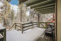 Hot Tub • Fire Pit • 3 Decks • Amazing Views • Underneath the Stars Big Bear
