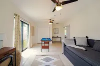 Relaxing Family vacation  with Pool near Cruise, Airport, beach, downtown