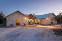 Chula Vista•Sleeps31•Heated Pool•Ping Pong•Quiet Subdiv•FREE Frio@Concan VIP