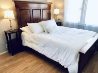 Cozy Country Cottage is family friendly, small taste of country close to town.