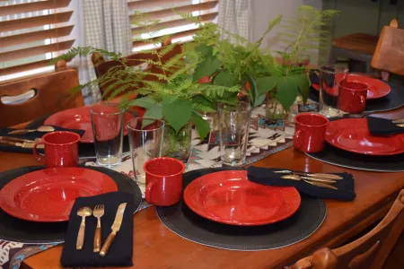 Camp Cresco, Exciting*Hot Tub*Hiking*FirePit Отели в г. Креско