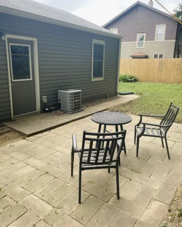 Cozy Council Bluffs Bungalow 10 mins from Omaha