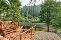 'RIVER HAVEN' is a serene riverside cabin on the Rogue River