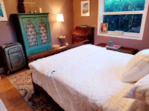 Resort Style Pool Home, 1 mi. to Palm Beach Island