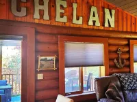 Charming, modern log cabin, steps to the lake. Bright & spacious. Ideal escape! Hotels in Manson