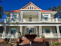 In the Heart of Apalachicola~Walk Everywhere~Ebony Rouge Suite~Majestic Jewel