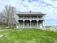 Lake House with a private trail to the beach! - 3 étoiles