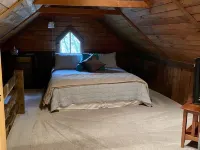 Old Timey Charm with Modern Amenities Hotels in Watauga