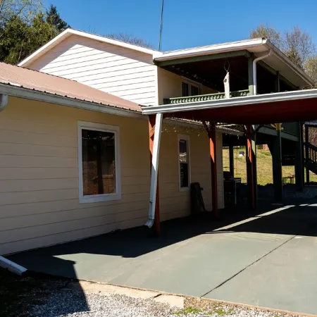 Peaceful Paradise 3BR Cottage Getaway