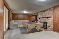 4bed/2bath retreat:Modern comfort, timeless charm. Your Ideal short-term escape.