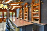 New luxury apartment in downtown Frankfort next to Distilleries. Near everything