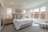 Red Rock Haven - NEW Private Pool, putting green, & more. Perfect family retreat