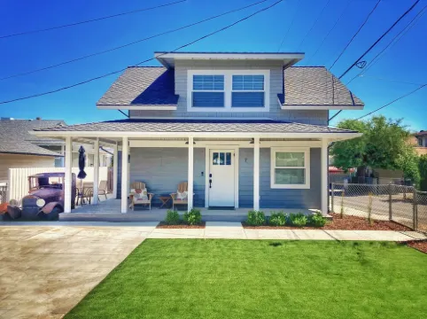 Rare Beautifully Restored Historic Retreat • Central Yakima Location • Must See!