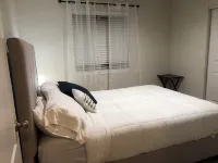 Charming 2-Bedroom Basement Apartment with AC and WiFi in Terrific Aurora