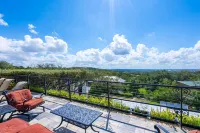 Experience Vista Grande: 4600 sq ft. of Luxury - Heatable Pool and City Views