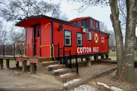 Water Front 1920's Vintage Cotton Belt Caboose
