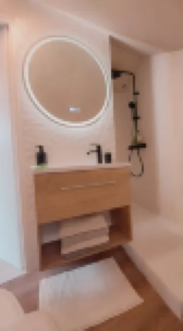 Charming Studio in Historic Residence, Notre Dame View