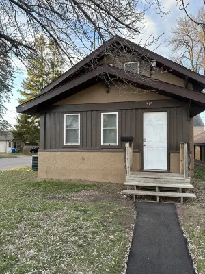 Humble Creek Manor — Comfort & Convenience in the Heart of Pine City