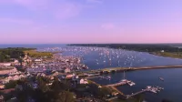 Scenic 4BR/3BA Waterfront Getaway with private dock, kayaks & Stunning Views