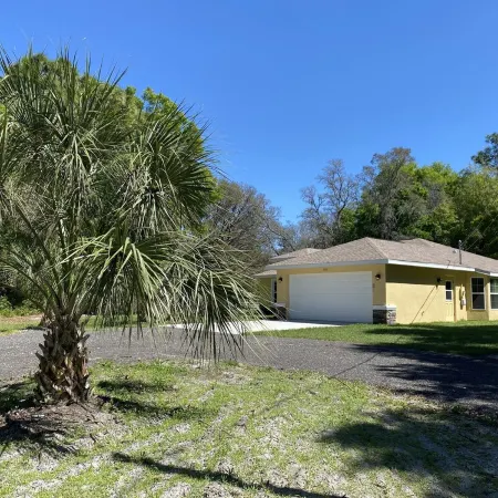 Peaceful and Private New House with Hot Tub/ Fire Pit