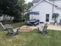 4-Bedroom Home /Port Clinton. Close to restaurants/shopping, Jet Express, beach.
