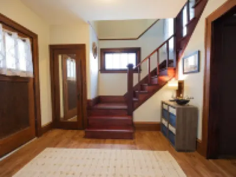 The Sunflower Home- Game Room & Hot Tub! Pet Friendly: Dogs & Cats Are Welcome! Hoteles en Superior