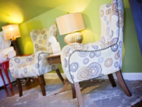 Quaint Parisian style loft, located on National Registered Historical Property Hotels in Mena