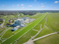 Cozy Maisonette in Langley Vale Hotels in Epsom