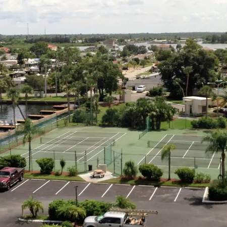 LUXURY WEST FACING CONDO -  STUNNING VIEWS AND BOAT DOCK!!!