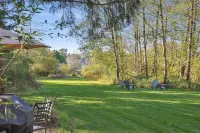 2 acre Retreat-walk to beach/hot tub/sauna Hotels near 4175 N Hwy 101