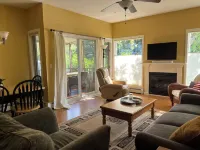 Family-friendly Cozy Condo nestled in Waterville Valley