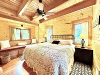 Riverfront Luxury Cabin #9 at The Log Cabin Inn