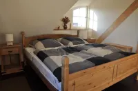 A Cottage, Traditional, As You Would Expect on the Island of Rügen! Hotels in Dranske