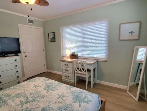 Heated Pool! Fully Remodelled! Steps to the beach! Pet-Friendly!